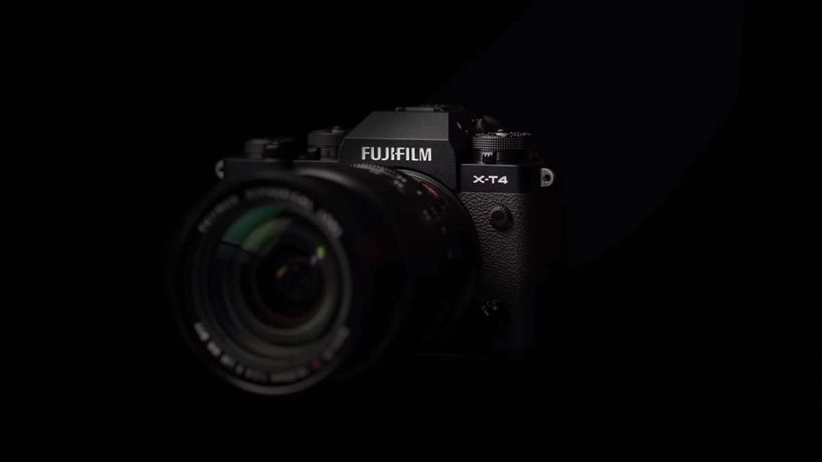 Fujifilm X-T4 Mirrorless camera with APS-C X-Trans BSI CMOS 4 Sensor & X-Processor 4 Image Processor and fastest burst frame rate
