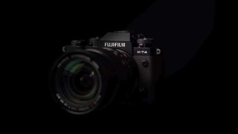Fujifilm X-T4 Mirrorless camera with APS-C X-Trans BSI CMOS 4 Sensor & X-Processor 4 Image Processor and fastest burst frame rate