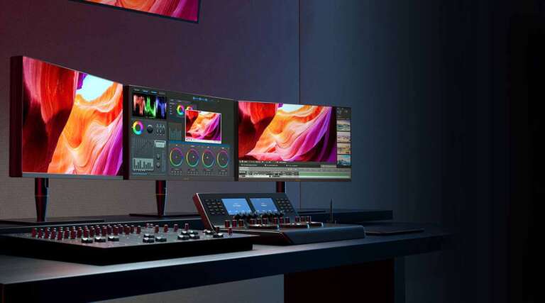 Best 32 inch true 10-bit monitor for color grading in Davinci Resolve